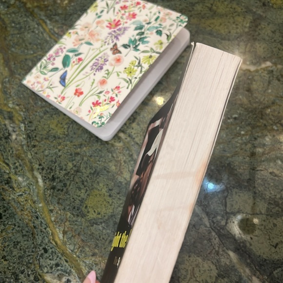 Fight the Power 💥 - Picture 6 of 8